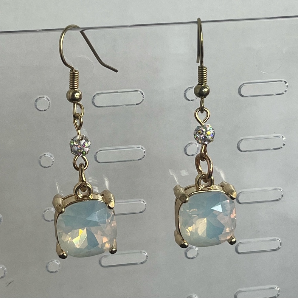 Handmade Iridescent Opal Glass Dangle Earrings Fairycore Romantic Glow